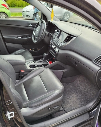 Hyundai Tucson cena 85000 przebieg: 184000, rok produkcji 2018 z Poznań małe 137